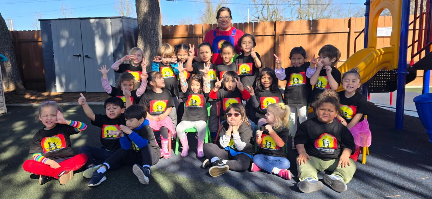 Kids at Pequeños Exploradores